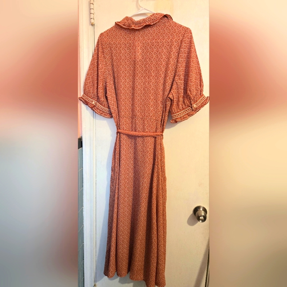 Short Sleeve Midi Red Pattern Dress Size Large - Picture 2 of 6